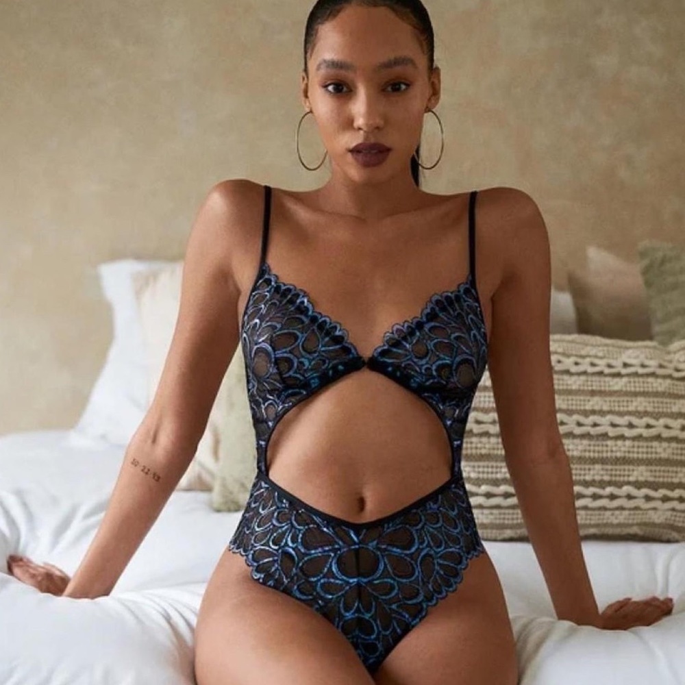 NWT Savage x Fenty 3 piece set: bra, panty & teddy bundle | Size Small & 34C